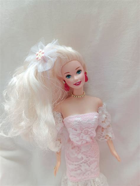 Белый и розовый, розовый и белый | Barbie 90s Forever | Дзен