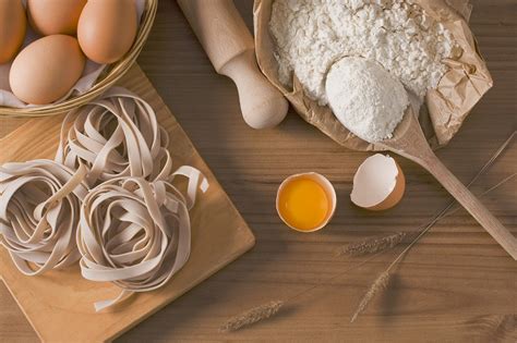Дорогие яйца: есть ли смысл переплачивать или купить подешевле?