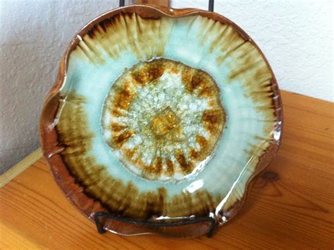 porcelain plate with melted glass | Porcelain plates, Unique pottery ...