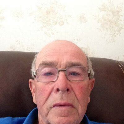 john heald (@ukdmfc) | Twitter