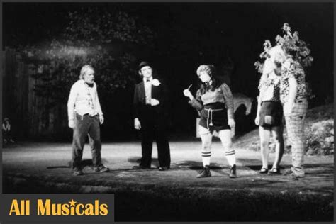 Li'l Abner Photos - Broadway musical
