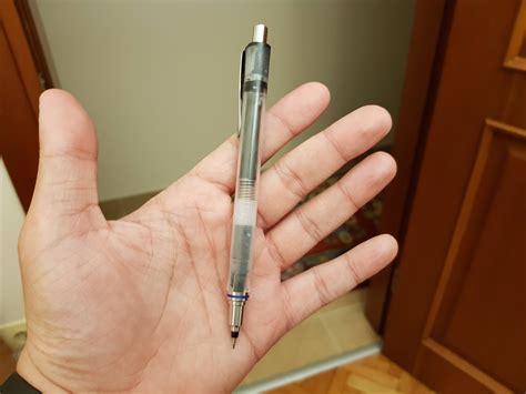 Uni Kuru Toga Advance "Frosty Limited" : r/mechanicalpencils