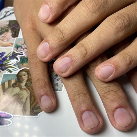 Diseños de uñas para hombres - Uñas pintadas