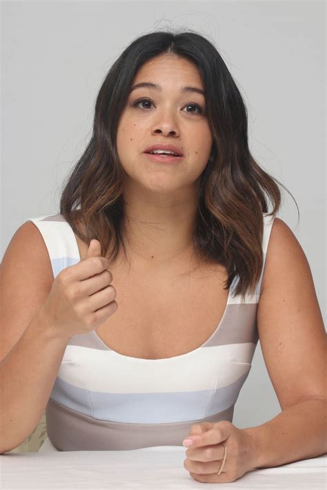 Gina Rodriguez : Gina Rodriguez - 2015 Golden Globe Awards in Beverly