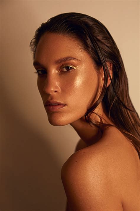 Marisol | New Icon models - Model agency