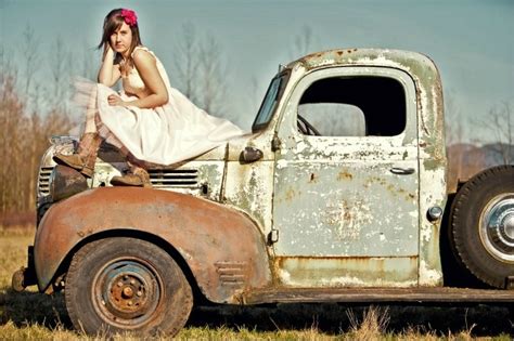 17 Best images about Old Pickup Trucks on Pinterest | Old chevy pickups ...