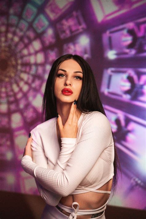 Фотостудия Neoncast