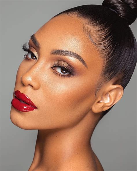 Instagram | Red lipstick makeup looks, Makeup, Red lipstick makeup