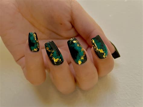 Gelx set I did on myself for a holiday party. Not perfect but I’m ...