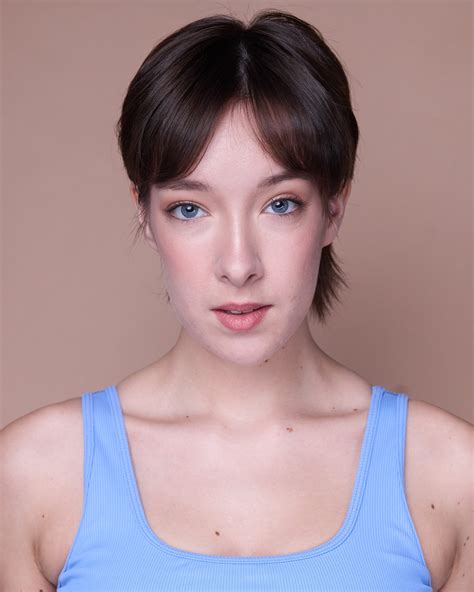 Ally Anna McLean, BFA Musical Theatre 2025 - Emerson College BFA Showcase