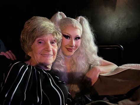 Great-grandmother's reply goes viral after great-granddaughter comes