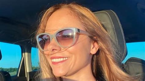 Актрисата Йоана Темелкова заведе семейството си на паметника на Дядо ...