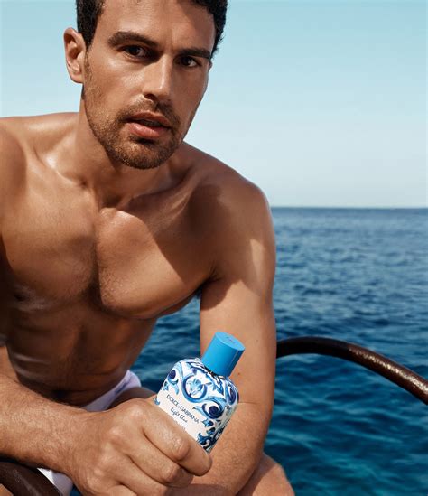 Perfume Dolce Gabbana Light Blue Capri In Love Eau de Parfum Masculino 50ml