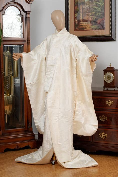 dear vanilla authentic traditional japanese shiromuku uchikake wedding