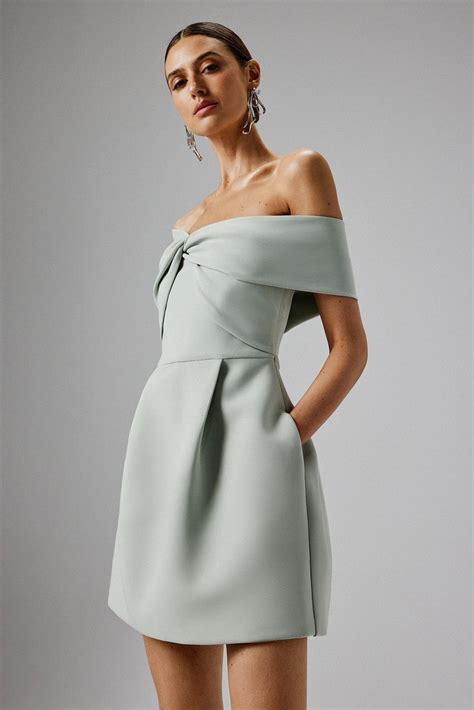 Wedding Guest Dresses UK | Stunning Wedding Guest Outfits