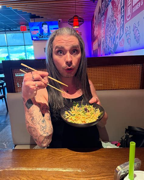 𝕯𝖆𝖓𝖙𝖊 𝕰𝖑𝖎𝖟𝖆𝖇𝖊𝖙𝖍 𝕵𝖆𝖒𝖊𝖘💖 | business woman dinner with this b*tch