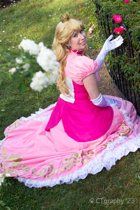 Peachy-Cosplay DeviantArt Gallery