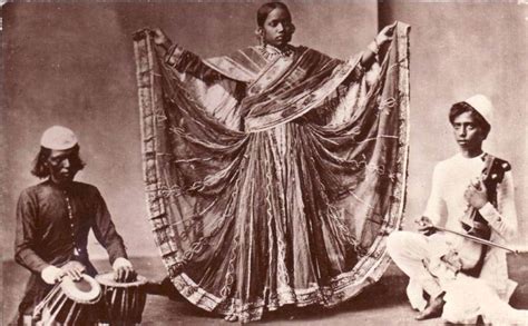 tawaifnama   history  tawaif culture  india shinjini mehrotra