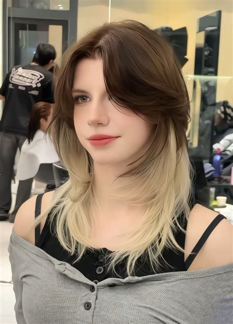 Pin by Elena Rodriguez on cabello in 2025 | Hair job, Ulzzang short