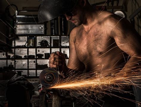 WHY EVERY MAN NEEDS TO BE PHYSICALLY FIT | Average 2 Alpha