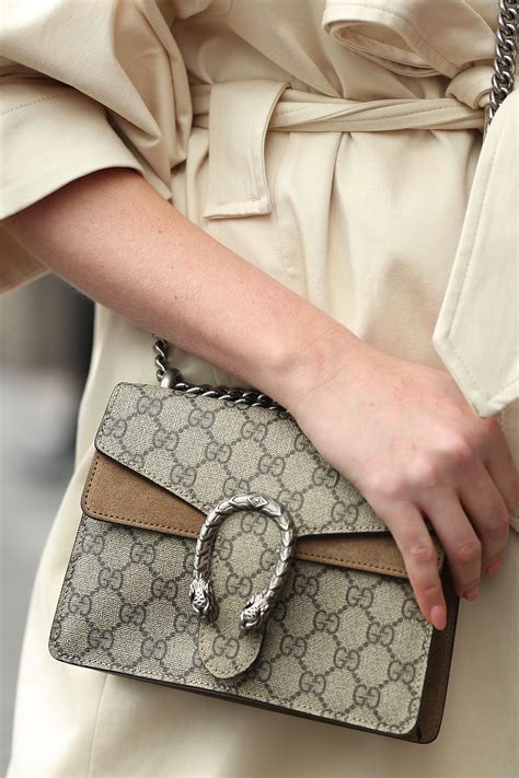 las bolsas gucci mas elegantes   nunca pasan de moda vogue