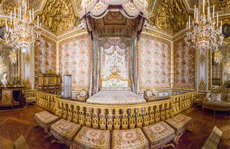 Queen's Bedroom in Palace of Versailles | Palace of versailles ...