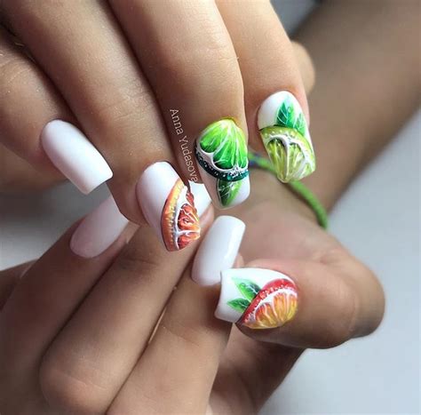 Апельсиновый маникюр: 30+ сочных идей