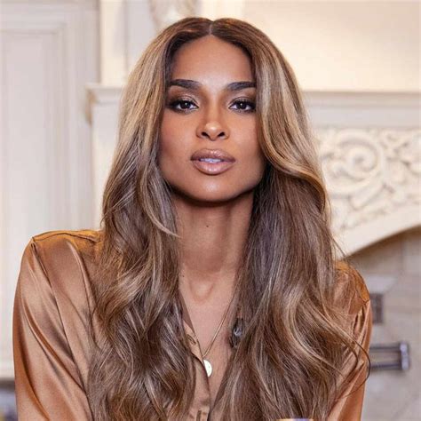 Soft Mullet Wolf Cut: The Ultimate Guide To This Trendy Hairstyle ...