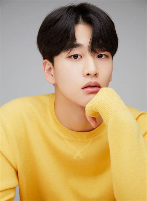 kim yoon woo  asianwiki