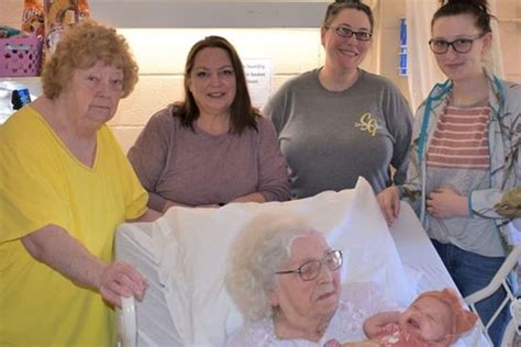 generations  women pose  sweet family photo