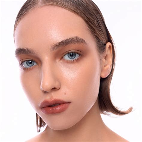 Основа тональная для лица `INFLUENCE BEAUTY` `SKINNOVATION` HYDRA ...