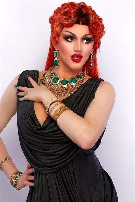 Sydney Drag Royalty | Mynx Moscato