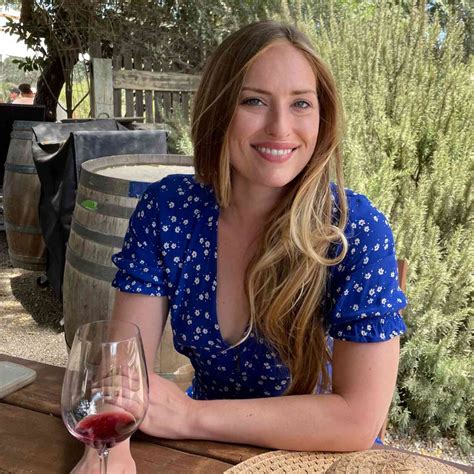 Taysha Murtaugh - Food & Wine