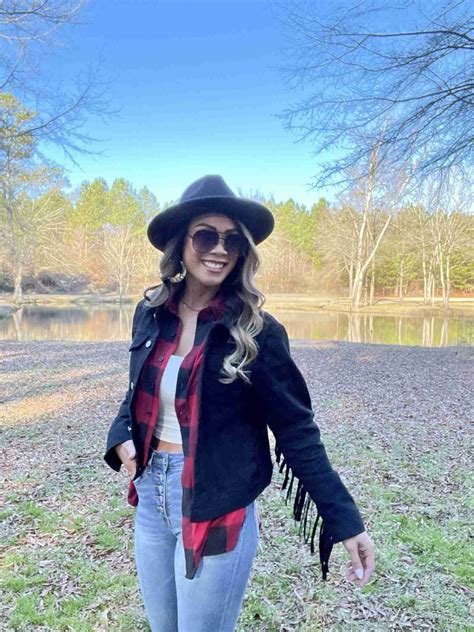 _Mandy_Hayes_ - TV Show Extras