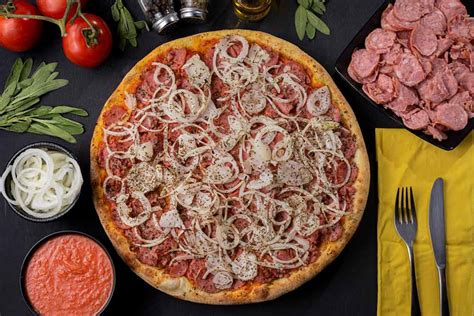 Pizza Calabresa: Receta paso a paso - Paulina Cocina