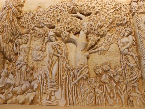 объемный барельеф на стене своими руками | Wall carvings, Relief ...