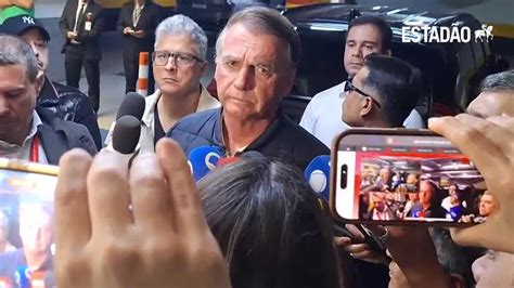 O Que Tinha No Pen Drive De Bolsonaro - Bolsonaro dá explicações sobre pen drive