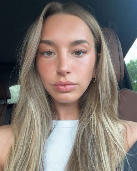 Dasha Dova (@dashadova) • Instagram photos and videos