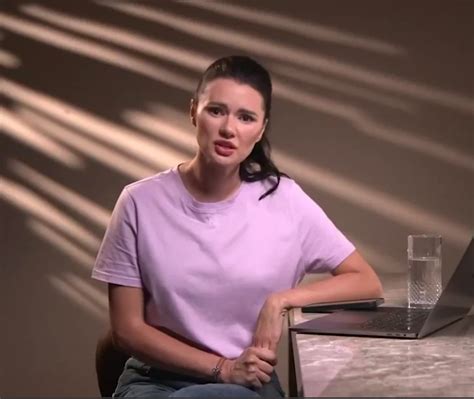 Там "Родина-мать", тут "нанюханный" Зеленский: Украинская журналистка ...