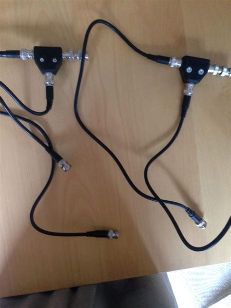 SHURE UA221 Passive Antenna Splitter / Combiner | #1872290201