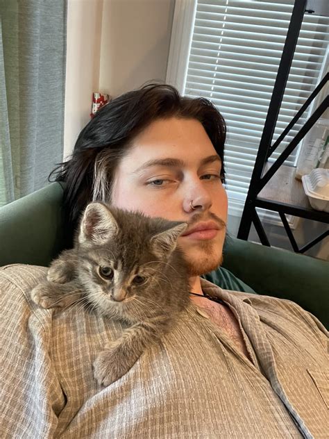 nick on Twitter: tom nuke t.co92YQMpfbrf  Twitter