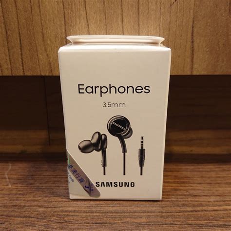 門市全新現貨‼️ Samsung 3.5mm Earphones (EO-IA500) 3.5mm 耳機, 音響器材, 耳機 - Carousell