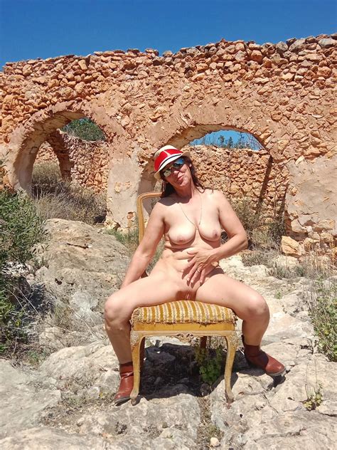 RiooLita totally naked in medieval ruins - 11 Pics | xHamster