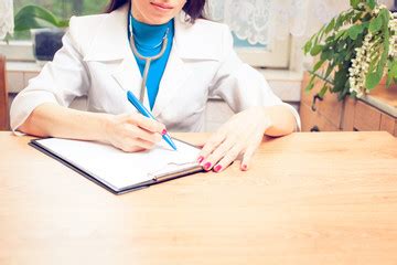 Как посчитать больничные в 2024 году: изменения, пример