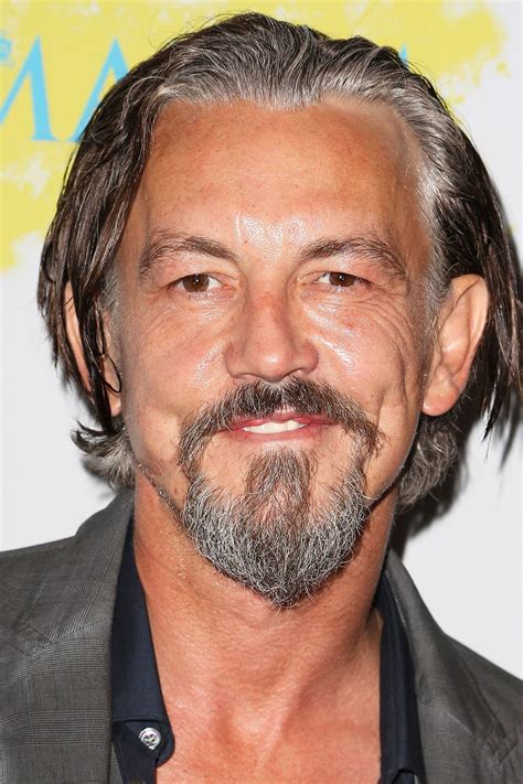 Actors with Visible Facial Scars Used On-Screen