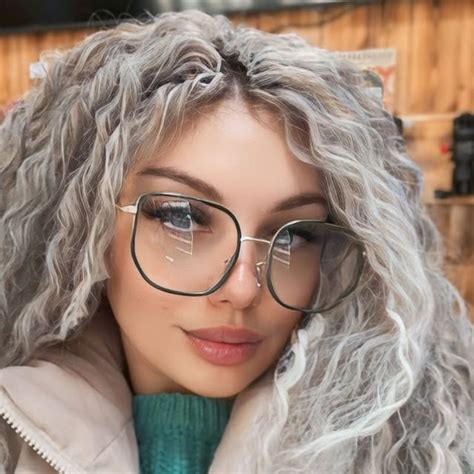 𝓘𝓜𝓟𝓔𝓡𝓐𝓣𝓡𝓘𝓒𝓐 👩🏼‍🦳👑 (@pushka______________) • Threads, Say more