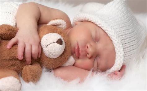 Por que meu bebê chora dormindo - 5 passos
