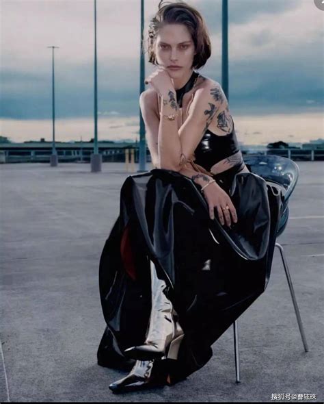 澳洲超模凯瑟琳·麦克奈尔，重返时尚舞台摄影-搜狐大视野-搜狐新闻