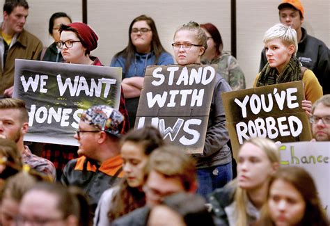 Wisconsin-Superior students protest plan to cut programs - Socialist Action