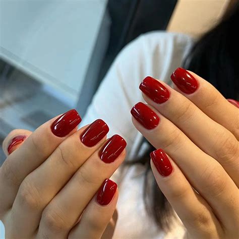 Inspiração De Unha Em Gel Vermelha - 16 Fotos de Unha em Gel Vermelha: Ideias para Todos os Estilos